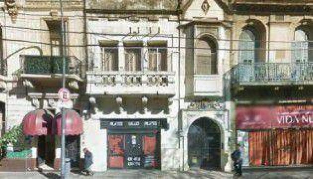 Denuncian demoliciones ilegales