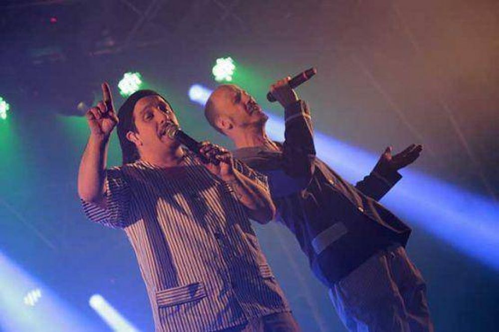 Con un gran marco se present� La Bersuit en R�o Gallegos
