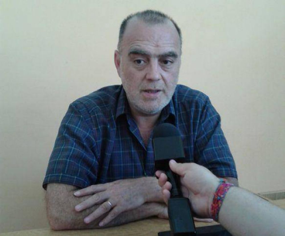 P�rez defendi� la vuelta del presentismo porque no ser� para castigar al docente