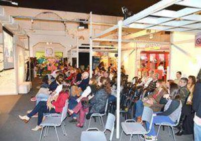 Programa de actividades para este jueves en la Feria del Libro 2015