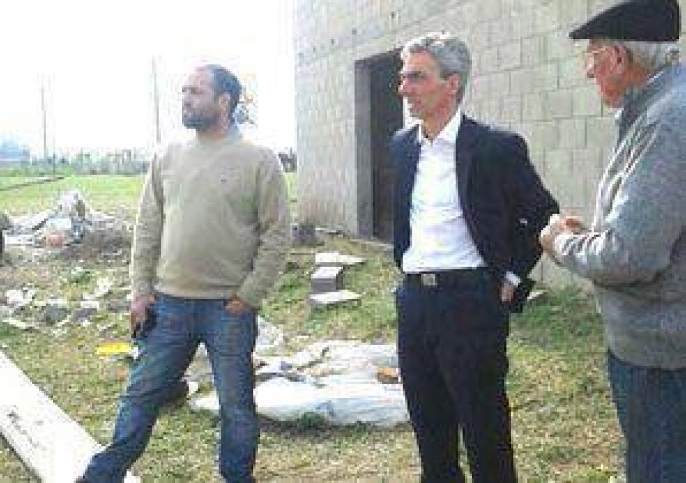 El intendente Mario Meoni recorri� el Parque Industrial