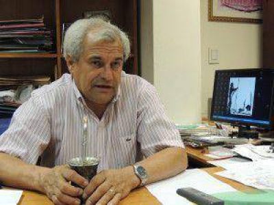 �La gente reclama un municipio de puertas abiertas�