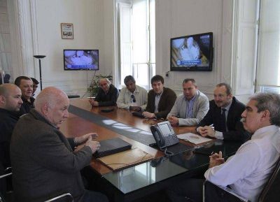 An�bal se reuni� con la Federaci�n de Trabajadores Municipales de la Provincia