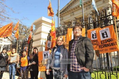 Reclaman por la aparici�n de Rut y presentan protocolo para la b�squeda de personas