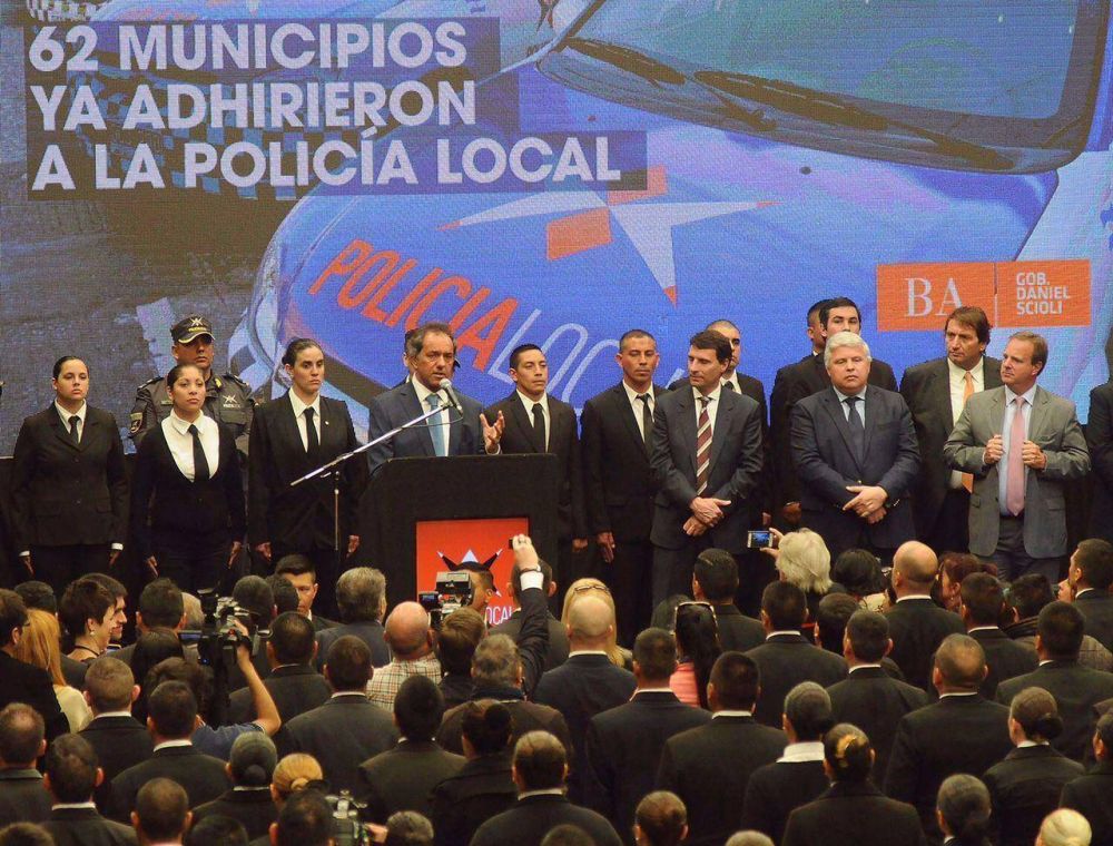 Scioli inici� un nuevo ciclo lectivo de la polic�a local