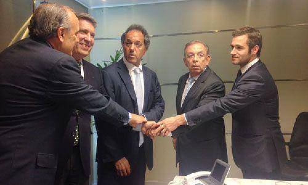Firman acuerdo para llegada de empresas biotecnol�gicas