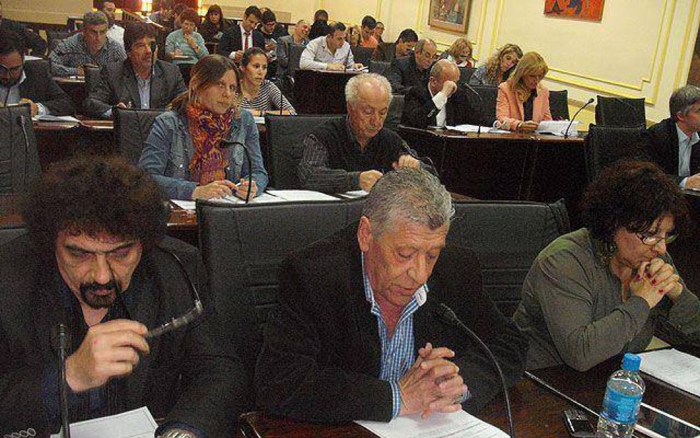 El oficialismo avanza con la �campa�a limpia�