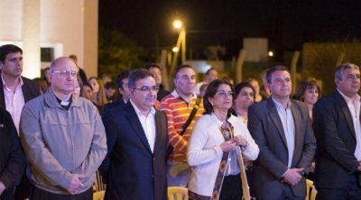 Inauguraron el Centro Administrativo y Cultural �Ra�l Ignacio Blas Bosch�