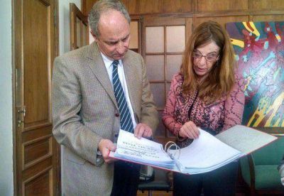 La Fiscal�a Federal recibi� documentaci�n de causas CNU y Base Naval