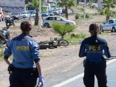Tras una persecuci�n a los tiros atraparon a dos delincuentes que acababan de cometer un asalto