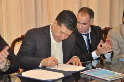 La provincia rubric� importante convenio con la agencia de seguridad vial