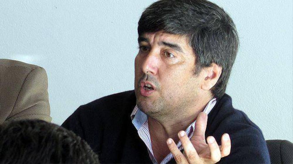 Fuertes repudi� a Macri por intentar 