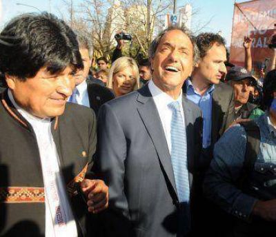 Evo: �Scioli es revolucionario�