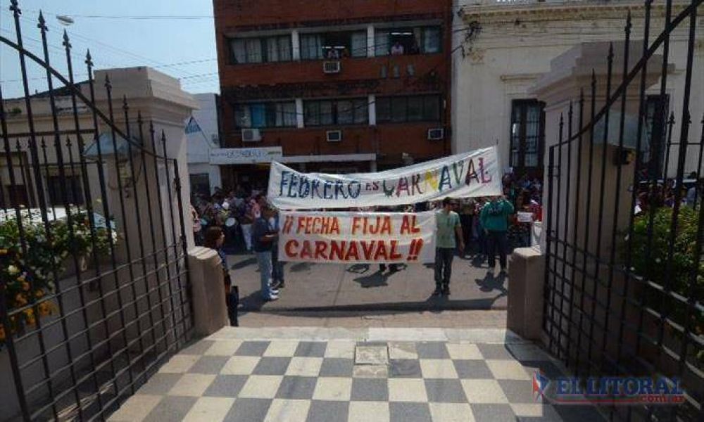 Comparseros marcharon y comprometieron a ediles a tratar proyecto �Carnavales en febrero�