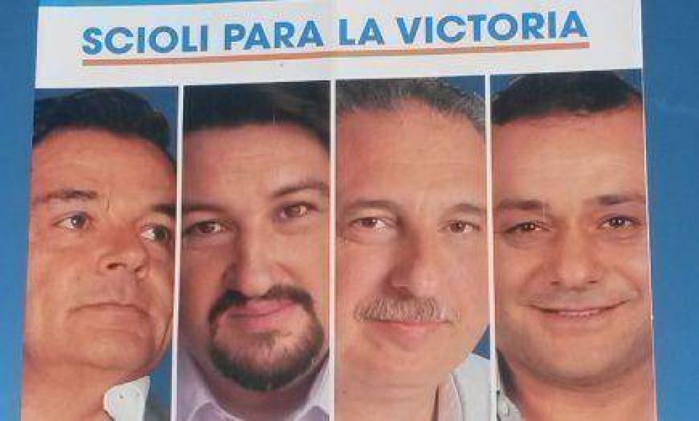 Piden que retiren los carteles de propaganda pol�tica de la v�a p�blica