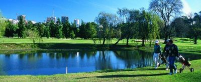 Se reabre debate por cesi�n al Club de Golf