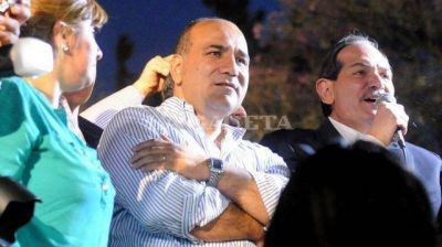 Manzur repudi� el escrache en el aeropuerto
