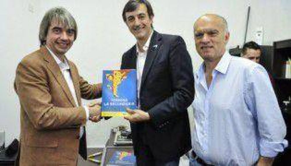Bullrich y Grindetti inauguraron un nuevo centro de apoyo escolar