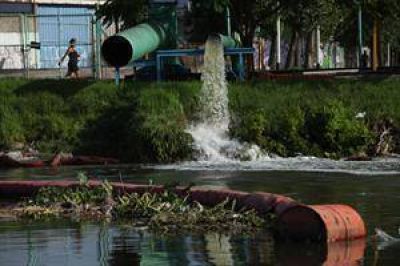 Mejor� la limpieza en el cauce del Riachuelo