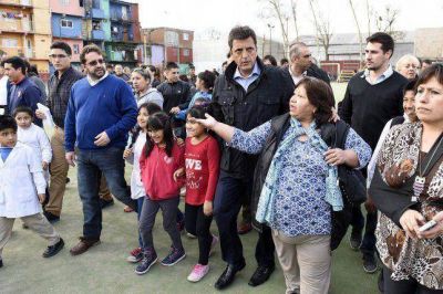 El ex intendente de Tigre modific� su plan de campa�a en la Ciudad. 
