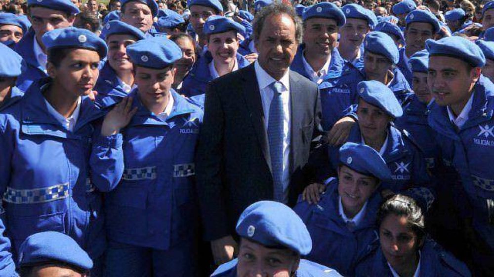 Scioli en Tandil: �Necesitamos poner el hombro de cara al futuro�