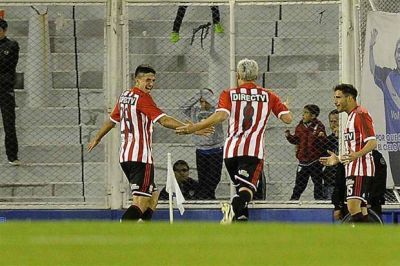 Estudiantes le dio otro golpe a Vélez y se ilusiona con entrar a la Libertadores