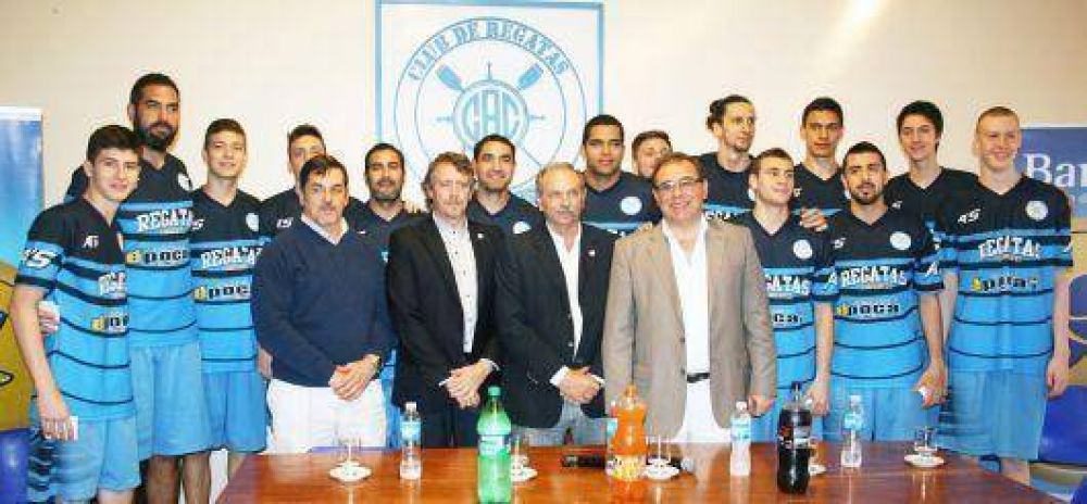 Regatas Corrientes presenta su equipo para la temporada 2015/16 de la Liga Nacional