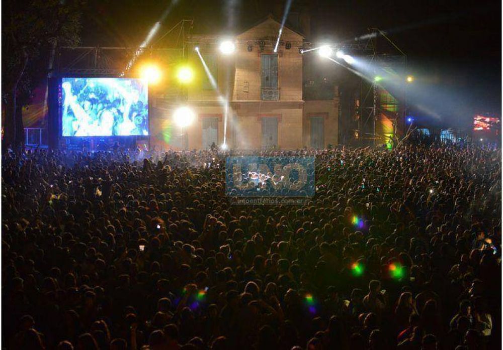 Un �xito: La Fiesta del Estudiante congreg� a 10.000 personas
