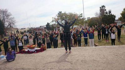 Baradero tambi�n se integr� a la �Caminata por el Alzheimer�.