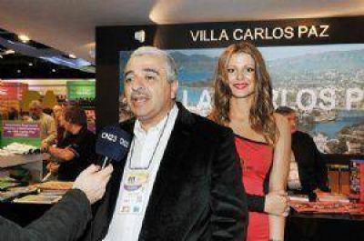 Promocionan oferta carlospacense con un stand en la FIT