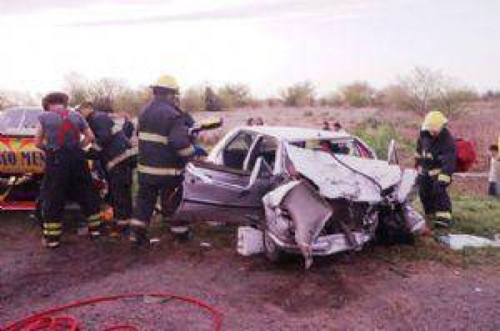ADELANTO: Cinco heridos en un grave accidente en la ruta