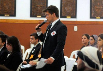 M�s de 350 estudiantes debatieron sobre distintas problem�ticas mundiales