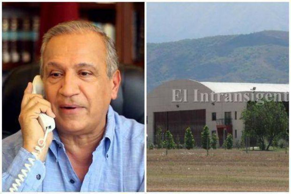 Ordenan que sigan adelante el tr�mite del juicio contra Romero por el hangar