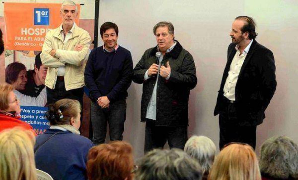 Collia present� el proyecto para crear hospital de Adultos Mayores