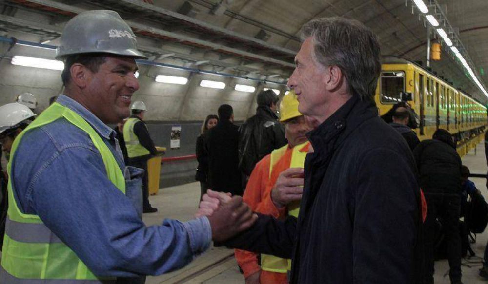 Macri present� los nuevos vagones de la L�nea H