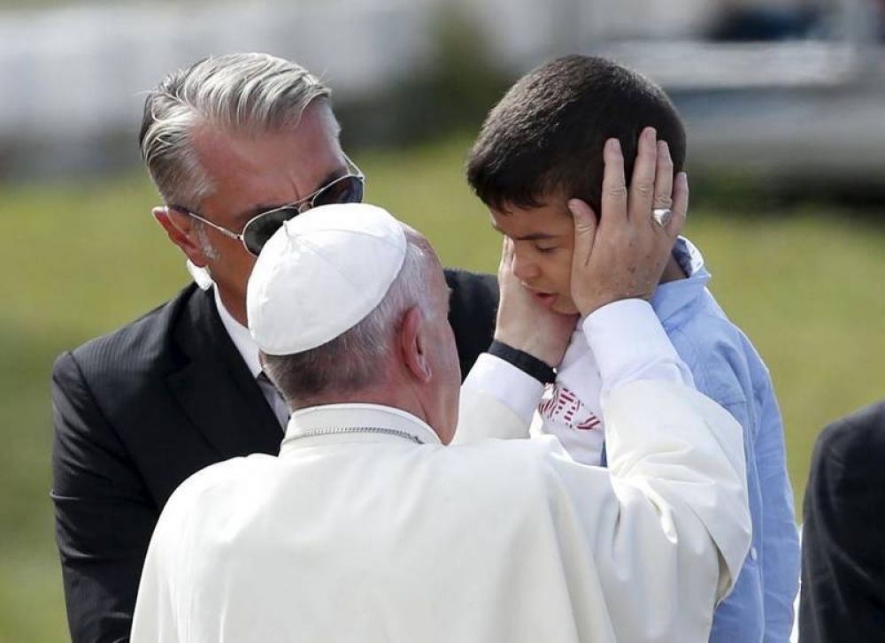 Papa Francisco: la fe comienza con un «juego de miradas»