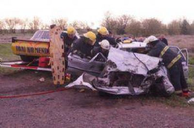 Cinco heridos en un grave accidente en la ruta