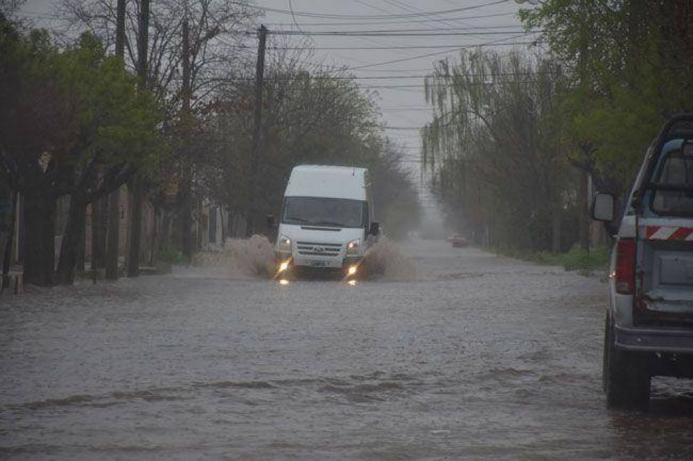 Muchos inconvenientes en la ciudad por las lluvias