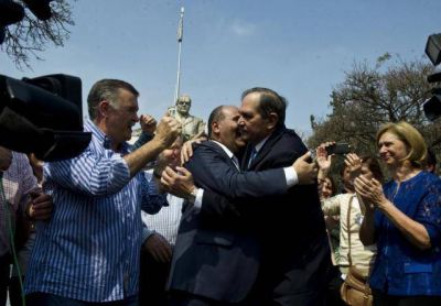 ��Se hizo justicia!�, grit� Manzur en la plaza