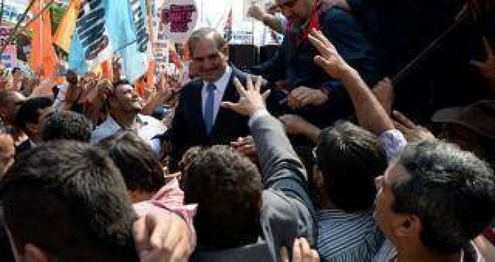 Alperovich: �Como gobernador les pido a Cano y Amaya que acepten la derrota�