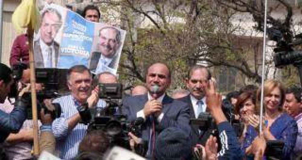 Manzur convoc� a los tucumanos 
