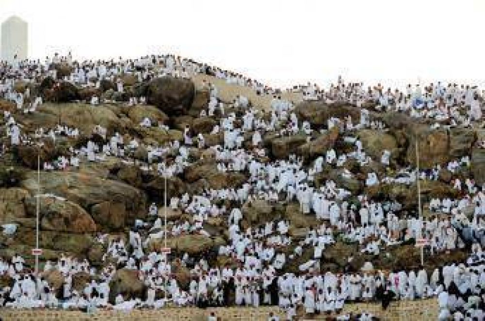 Más de dos millones de peregrinos sobre el Monte Arafat