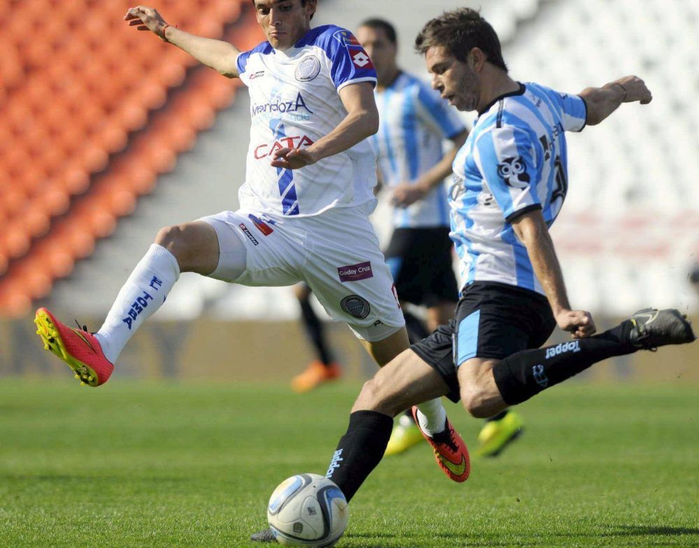 Godoy Cruz vs. Racing: �Todo pasa?