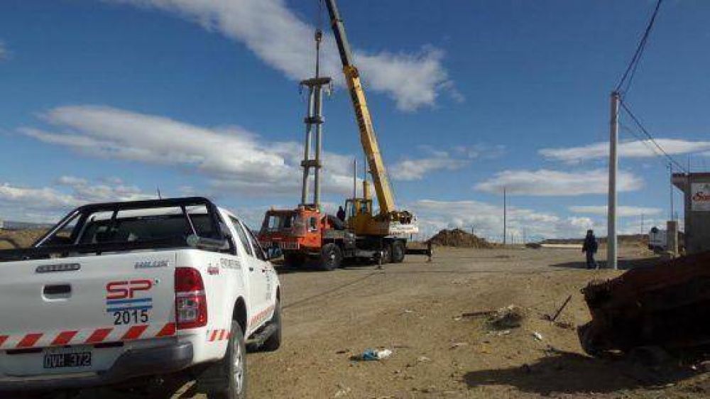 Contin�a la obras de energ�a