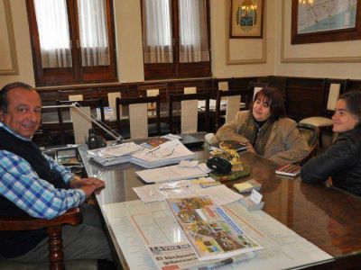S�nchez mantuvo una reuni�n con miembros de Encuentro Ind�gena