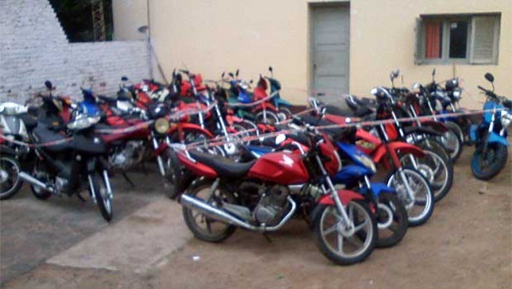 Secuestr�n m�s de 30 motos en el 