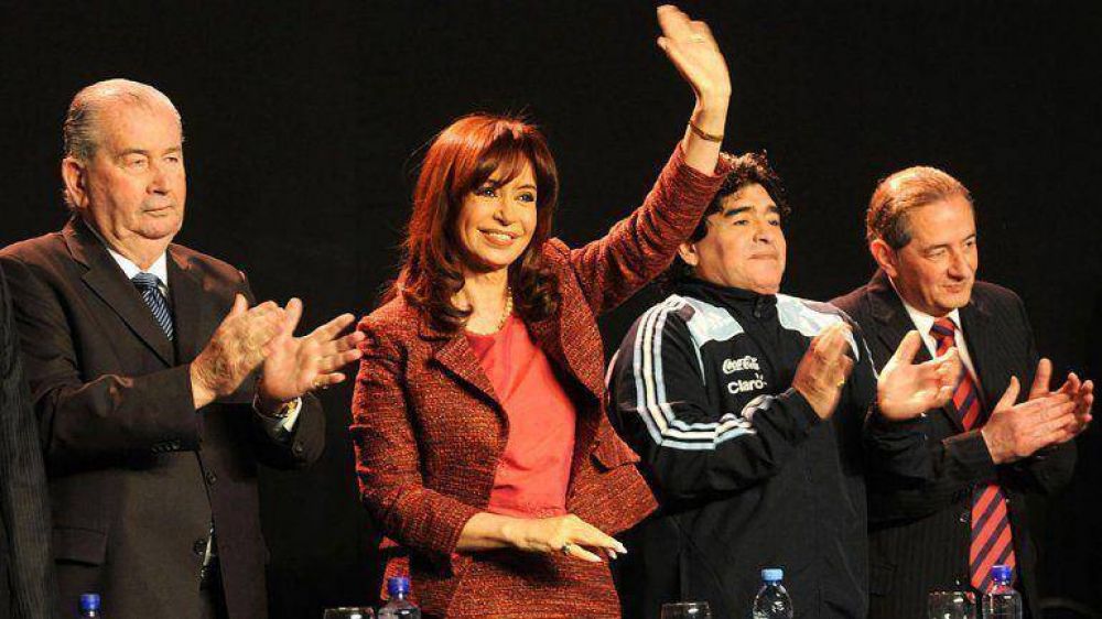 Presupuesto 2016: se gastar�a m�s dinero para el f�tbol que en las Asignaciones Familiares