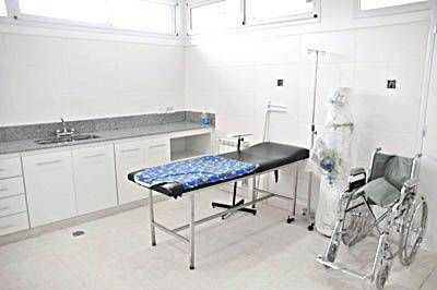 El barrio F�lix U. Camet cuenta desde ayer con un moderno Centro Municipal de Salud