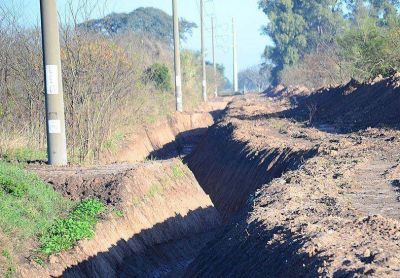 Recreo: la provincia har� el Canal Chubut y hay acuerdo con la EPE