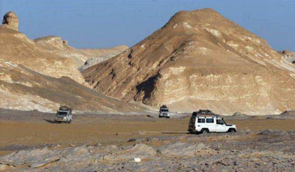 Los restos de los ocho turistas asesinados en Egipto llegaron a Mxico